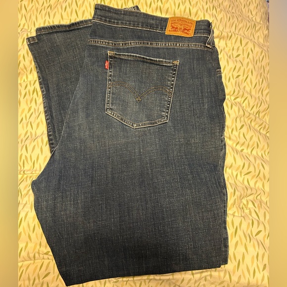 Women’s size 26 plus Levi’s bootcut jeans. Used, good condition. - Picture 2 of 7